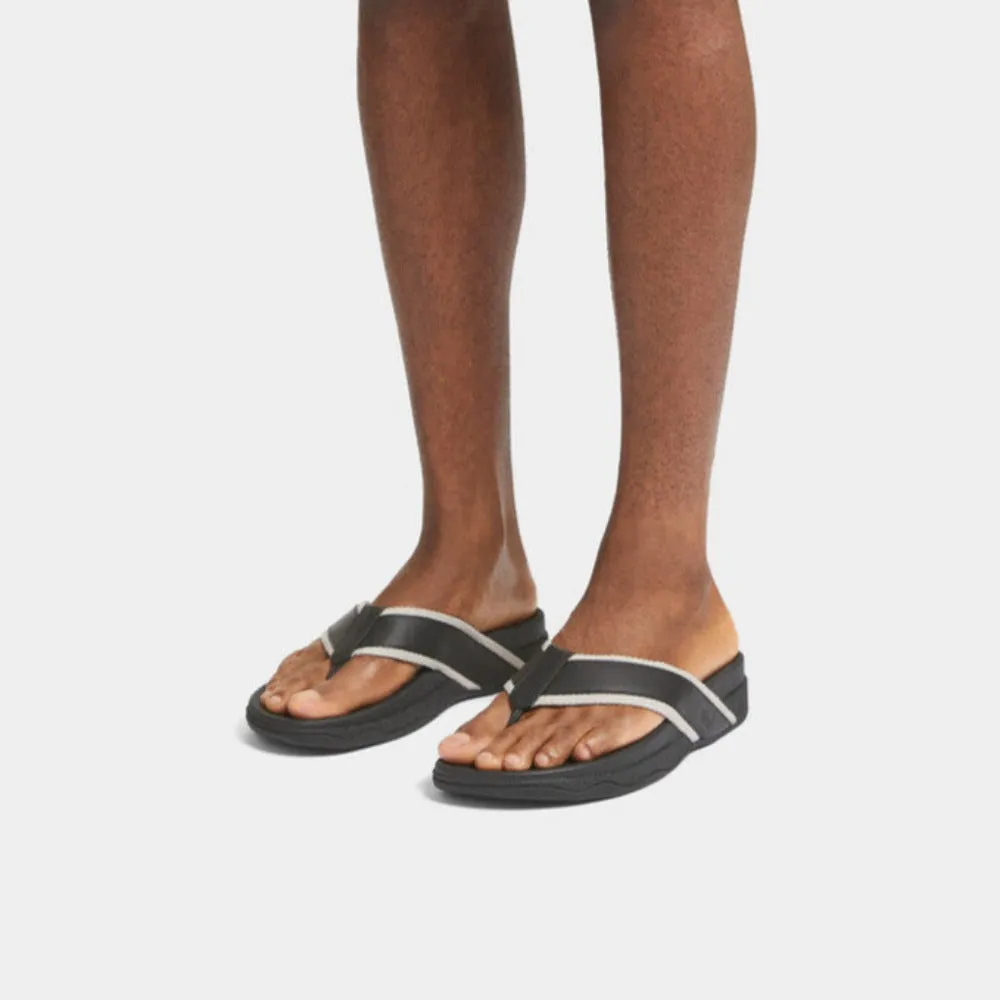 รองเท้าแตะแบบหูหนีบ ผู้ชาย รุ่น SURFER MEN'S WEBBING/LEATHER TOE-POST SANDALS