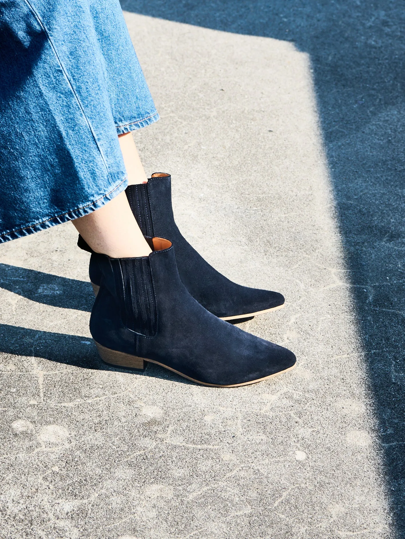 Bailey Suede - Midnight Blue