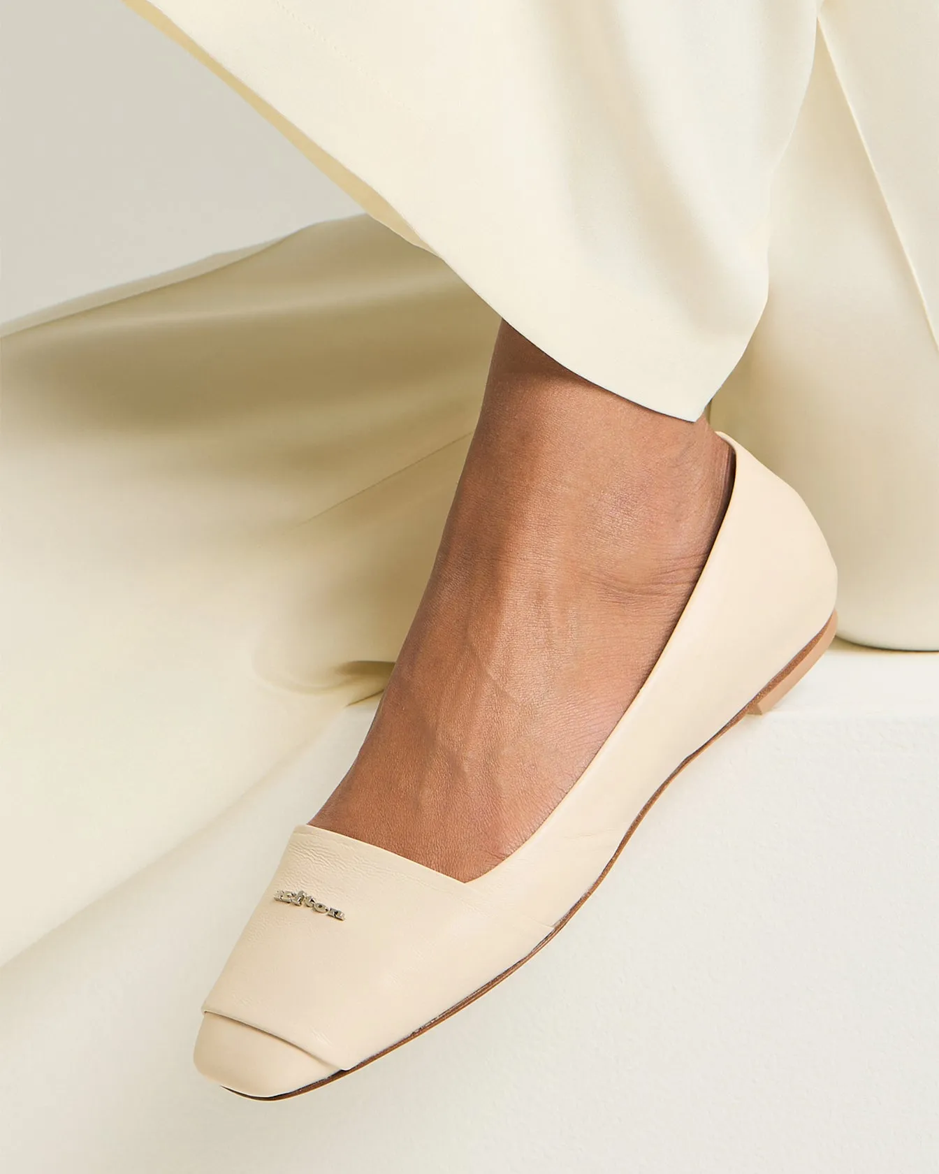 LEATHER BALLET FLAT